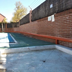 Instalación de tubería de Agua Fría sanitaria en piscina recubierta con canaleta de aluminio