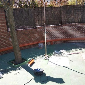 Instalación de tubería de Agua Fría sanitaria en piscina recubierta con canaleta de aluminio