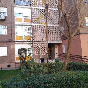 Instalación agua fría exterior edificio en Móstoles