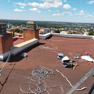 Instalación de tubería por fachada en Madrid