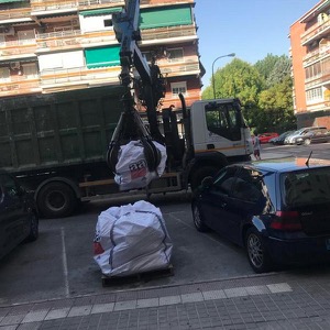 Transporte de recogida de amianto en Madrid