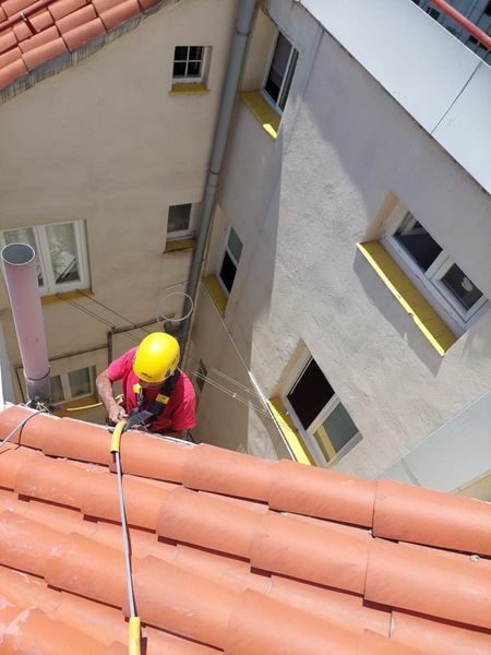 Trabajos verticales y descuelgues en Madrid